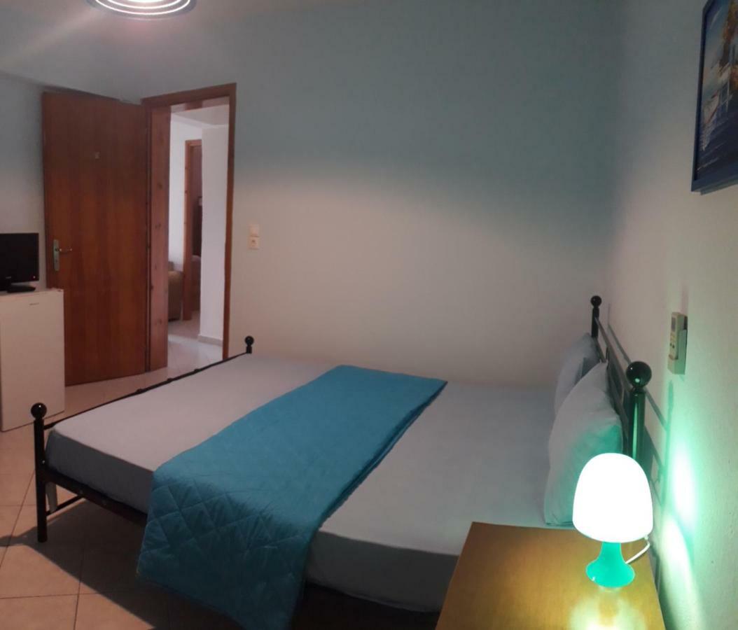 Elena Rooms-Apartments Аспровалта Екстериор снимка