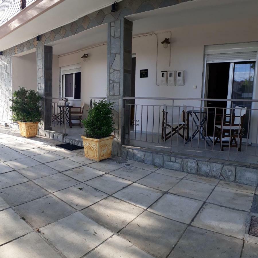 Elena Rooms-Apartments Аспровалта Екстериор снимка