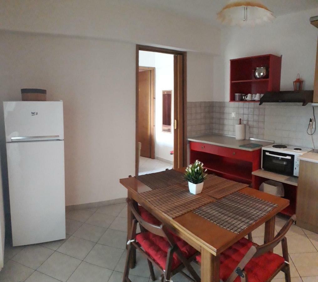 Elena Rooms-Apartments Аспровалта Екстериор снимка