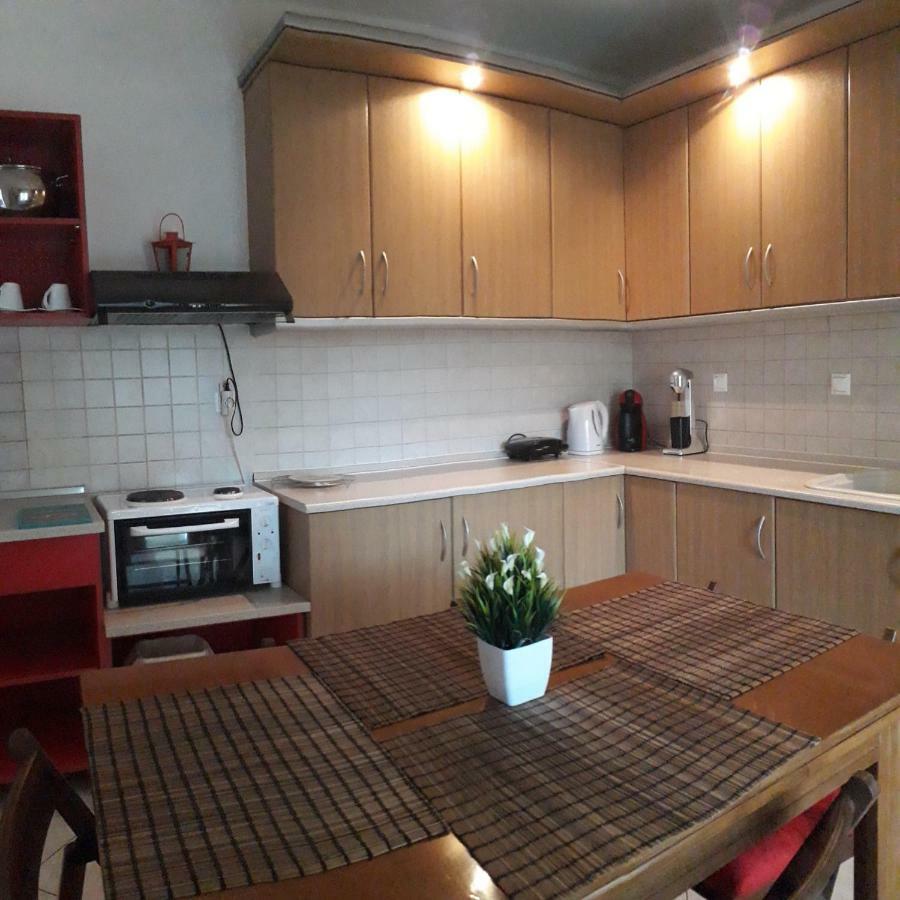 Elena Rooms-Apartments Аспровалта Екстериор снимка