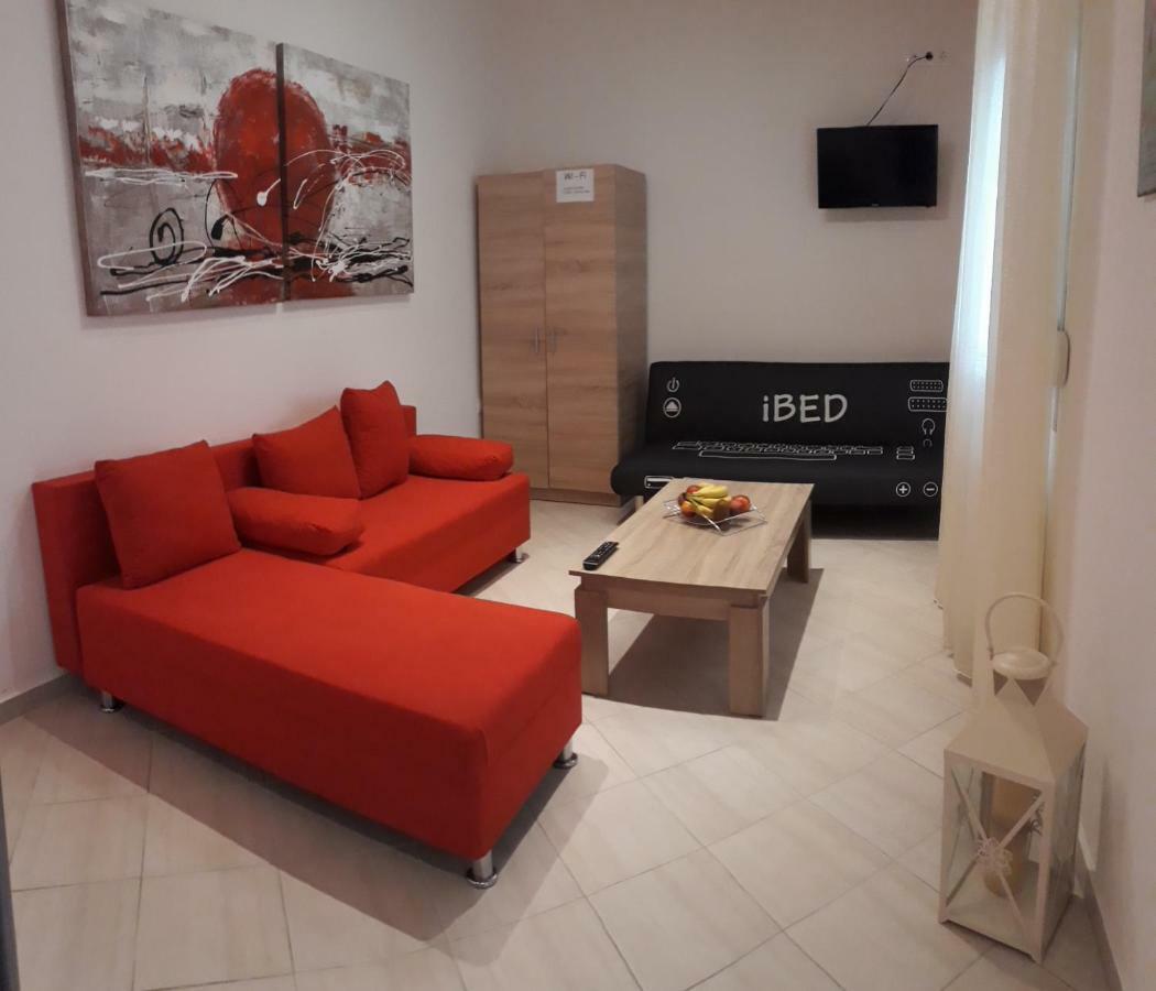Elena Rooms-Apartments Аспровалта Екстериор снимка