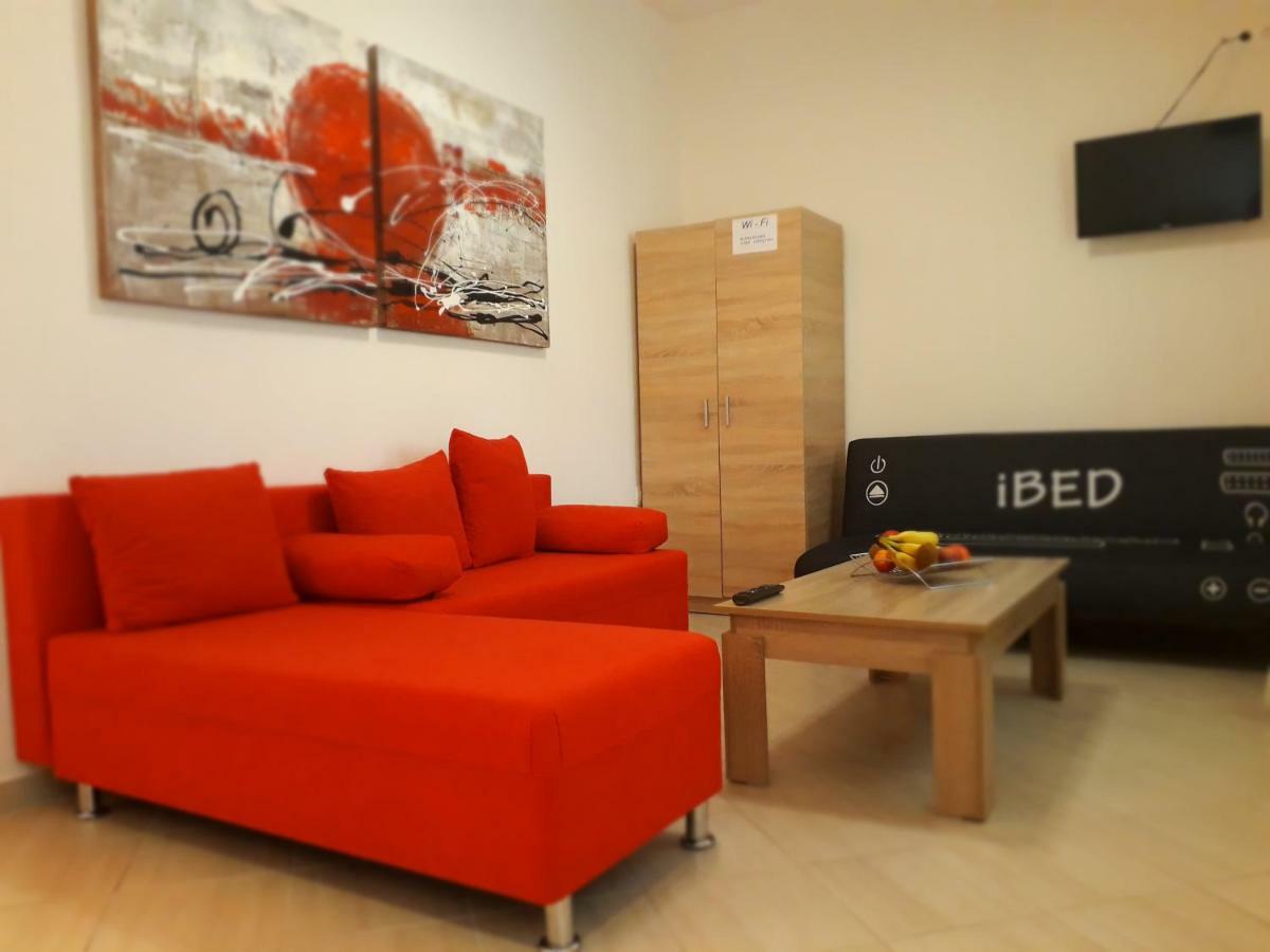 Elena Rooms-Apartments Аспровалта Екстериор снимка